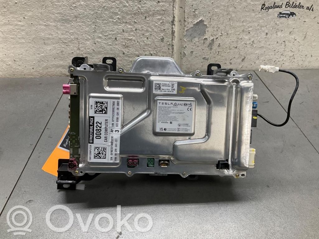 Tesla Model Y HiFi Audio sound control unit 