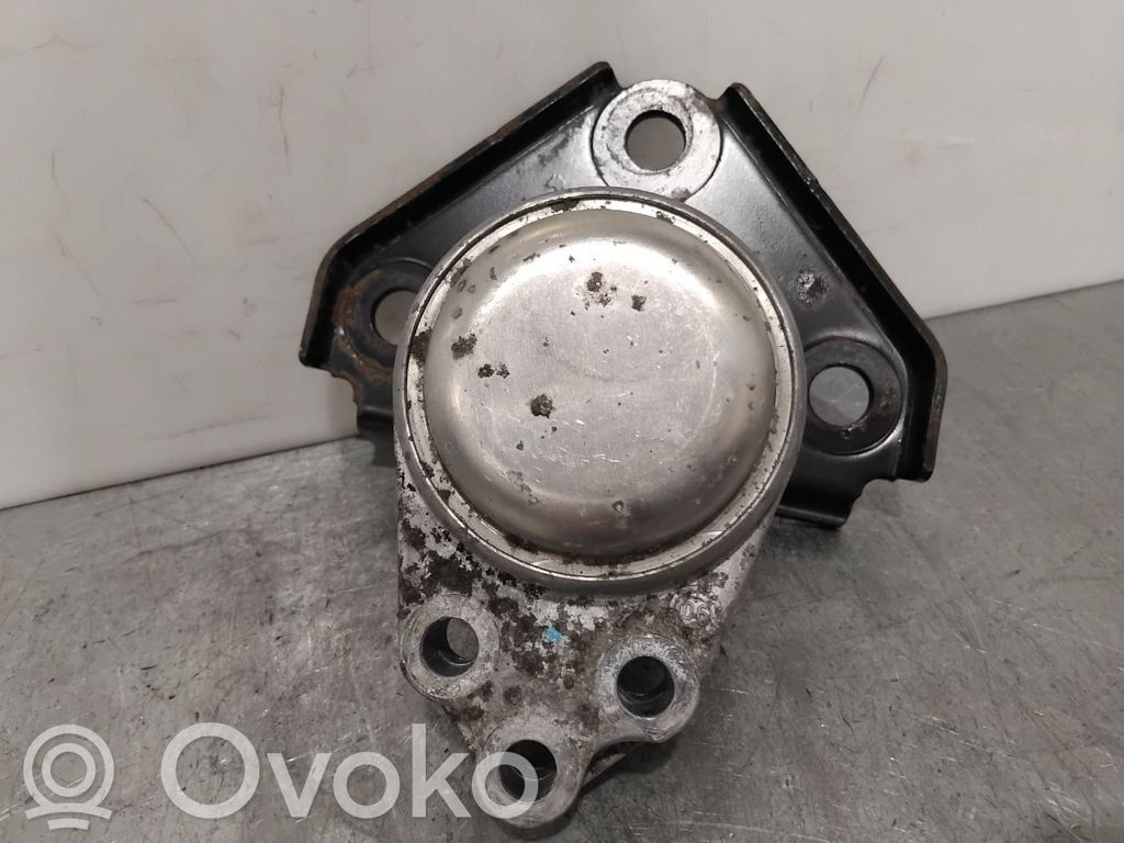 Ford Fusion Engine mount bracket 