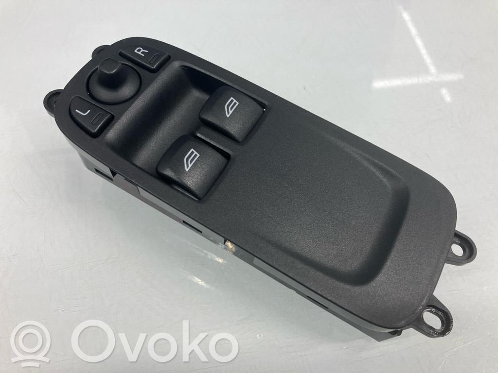 Volvo C30 Electric window control switch 