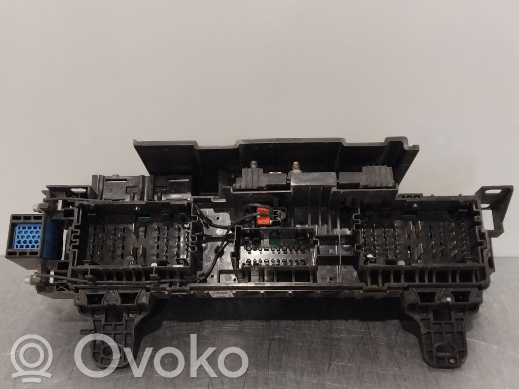 Tesla Model S Skrzynka bezpieczników / Komplet 