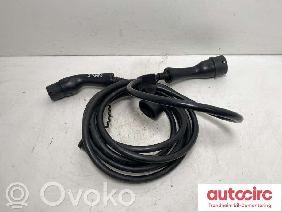 Volvo XC40 Kabel do ładowania samochodu elektrycznego 