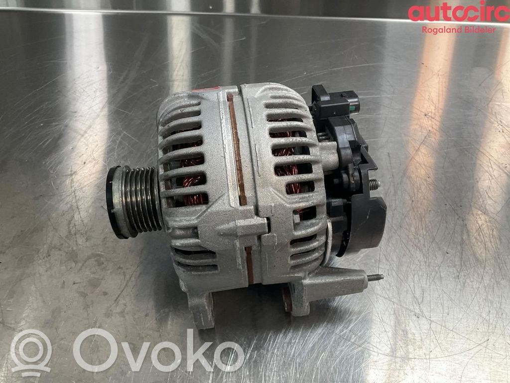Volkswagen Golf VI Lichtmaschine 