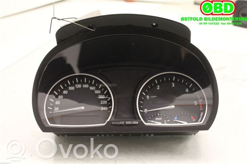 BMW X3 E83 Speedometer (instrument cluster) 