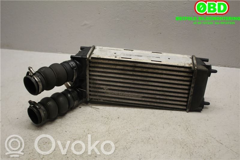 Citroen C4 I Picasso Radiador intercooler