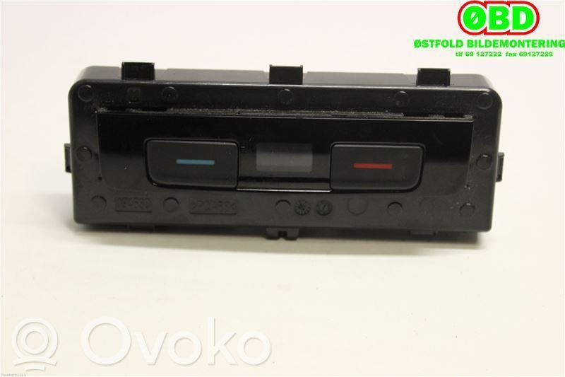 Volkswagen PASSAT B8 Mascherina climatizzatore/regolatore riscaldamento 