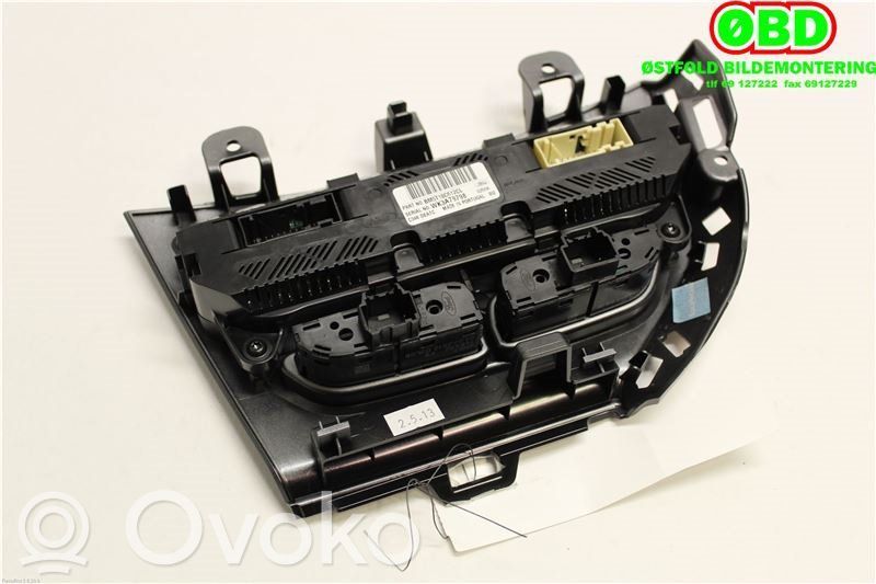 Ford Focus Panel klimatyzacji / Ogrzewania 