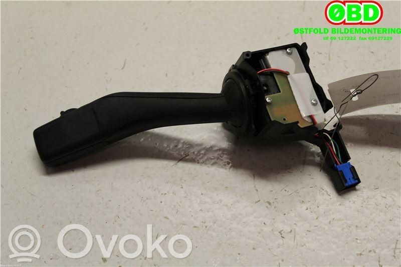 Volkswagen Tiguan Manetka / Przełącznik wycieraczek