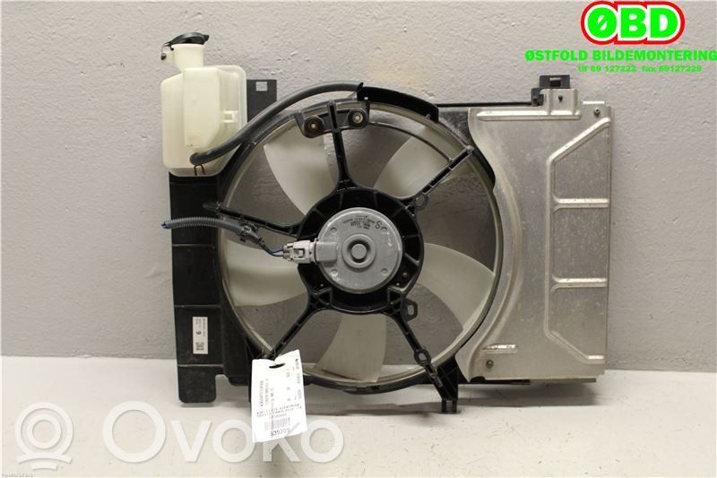 Toyota Yaris Osłona wentylatora chłodnicy 