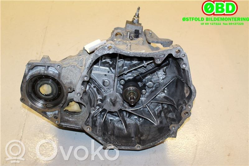 Nissan Qashqai Manuaalinen 6-portainen vaihdelaatikko