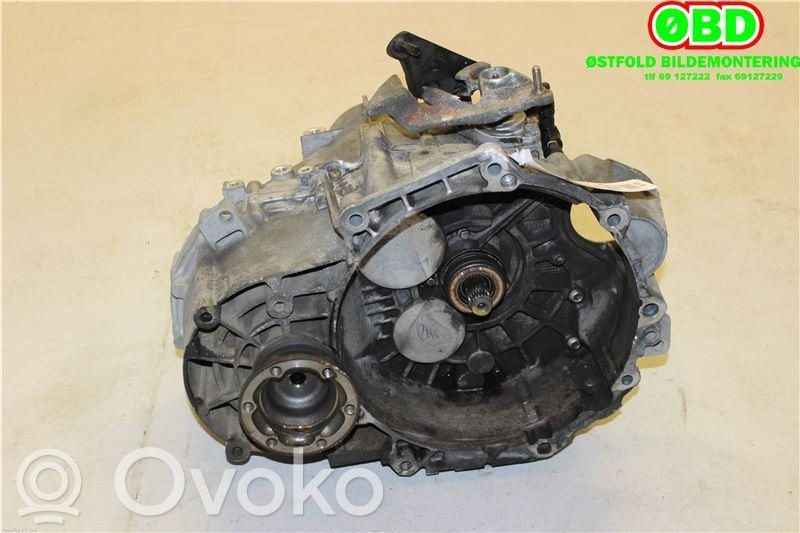 Volkswagen Caddy Cutie viteze manuală cu 6 trepte 