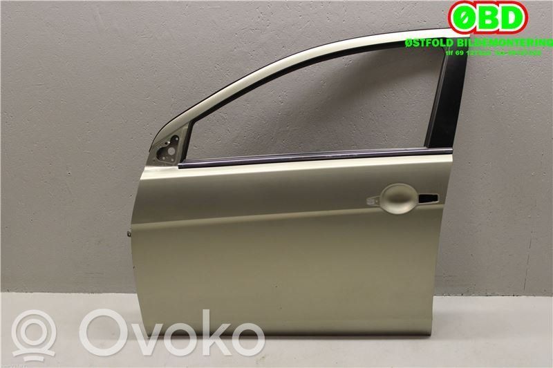 Puerta delantera   5700A557,5700A557