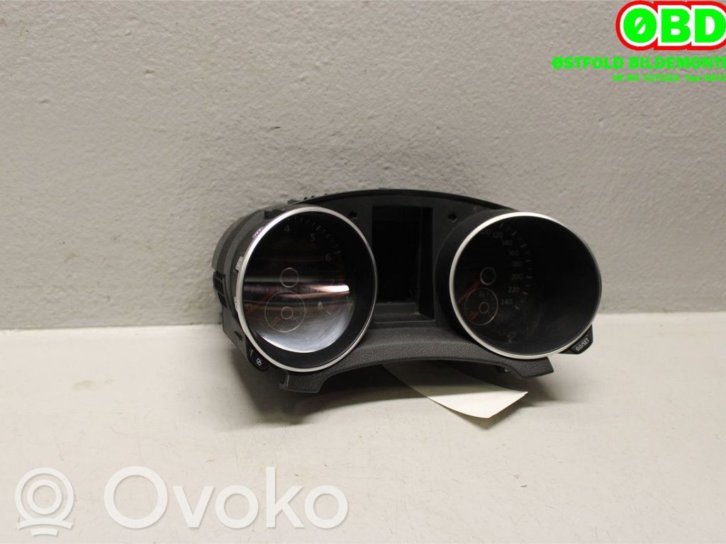 Volkswagen Golf VI Tachimetro (quadro strumenti) 
