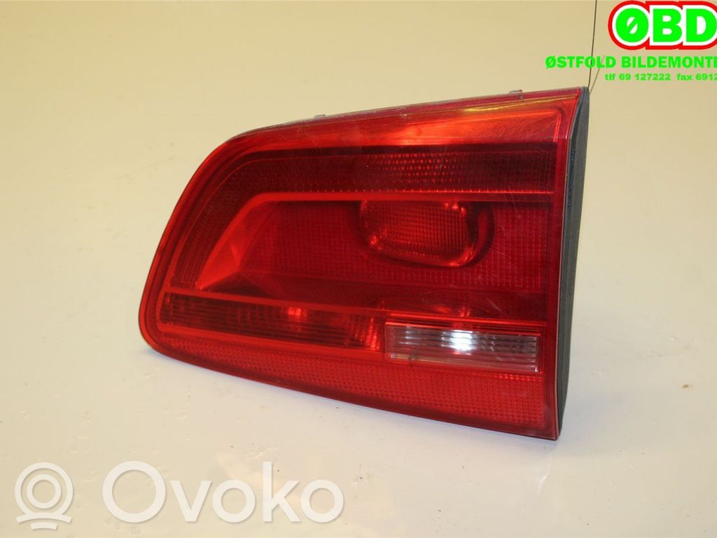 Volkswagen Touran II Lampă spate în caroserie