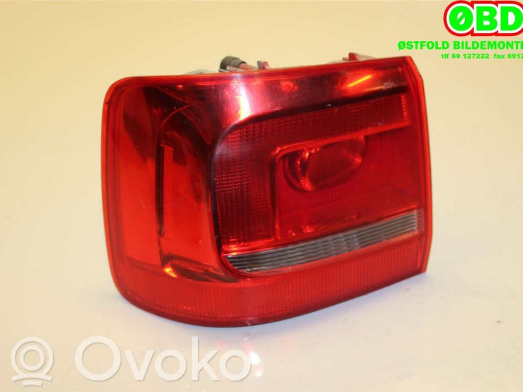 Volkswagen Touran II Lampă spate în caroserie 