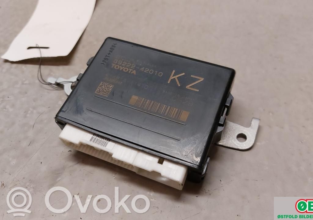Unité de commande / module de hayon   8922242010,8922242010,8922242010,8922242010