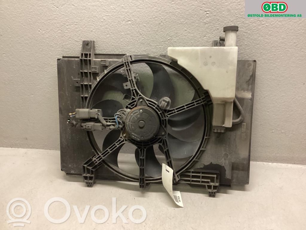 Nissan Juke I F15 Suport ventilator radiator 