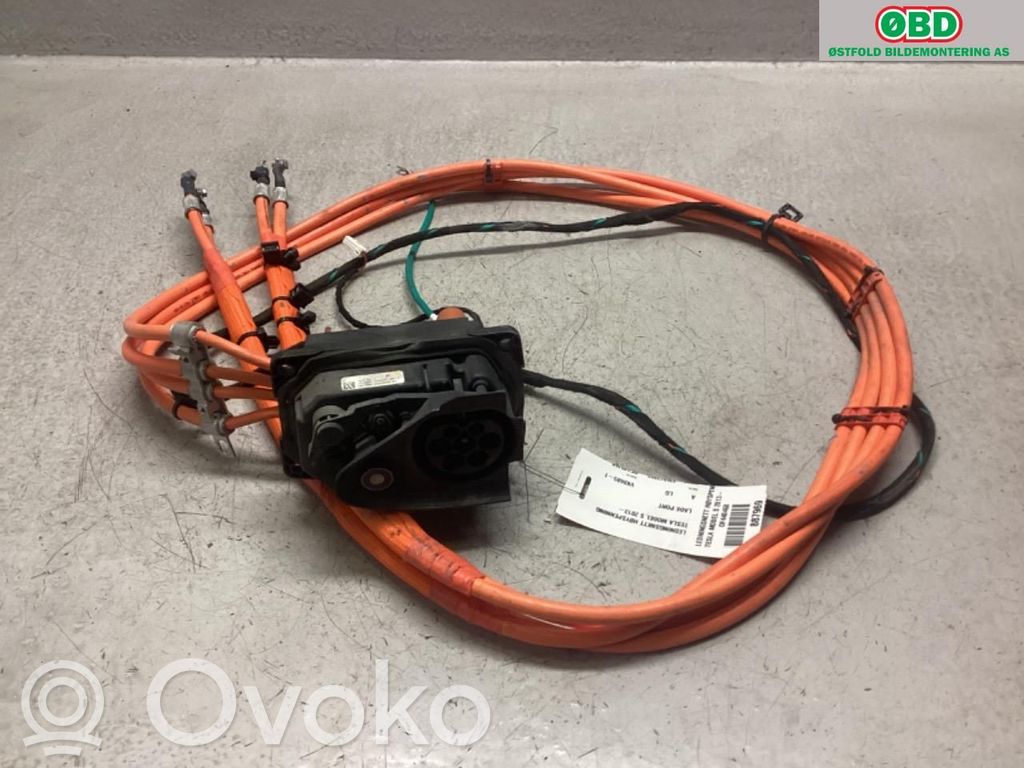 Tesla Model S High voltage cable 