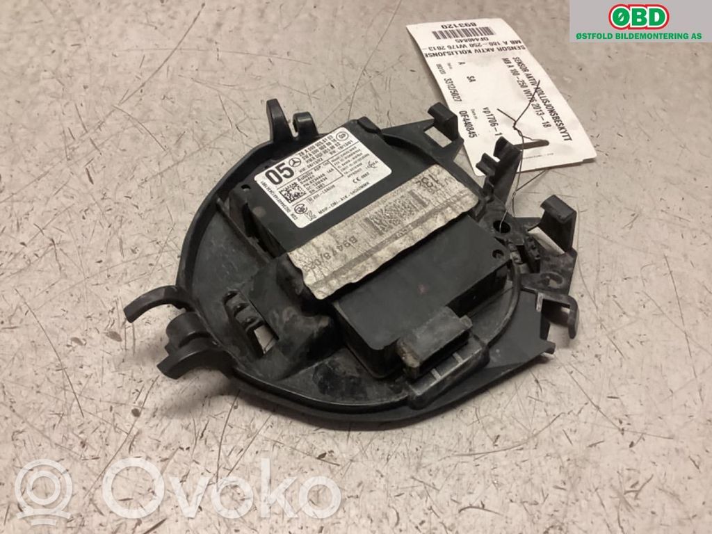 Mercedes-Benz A W176 Sensore radar Distronic