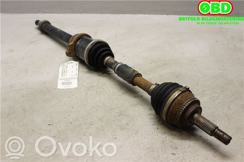 Toyota Corolla E120 E130 Półoś przednia 