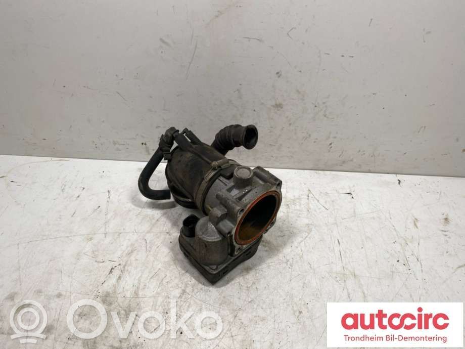 BMW X5 E53 Throttle body valve 