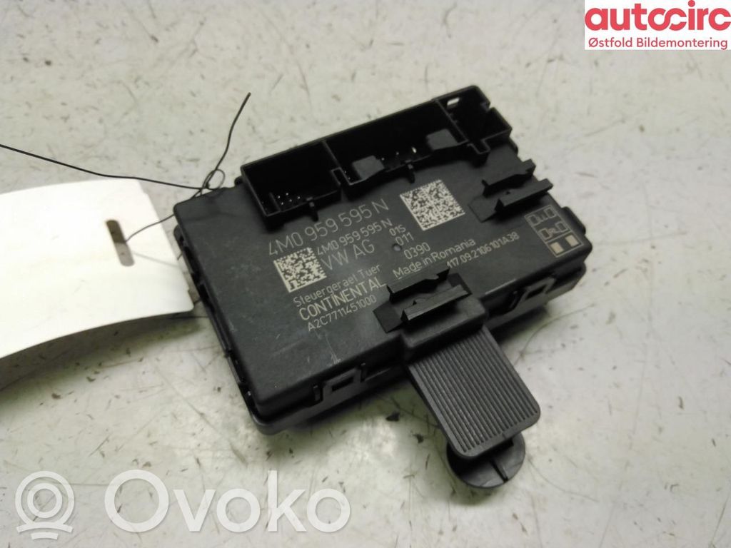 Door control unit/module   4M0959595N