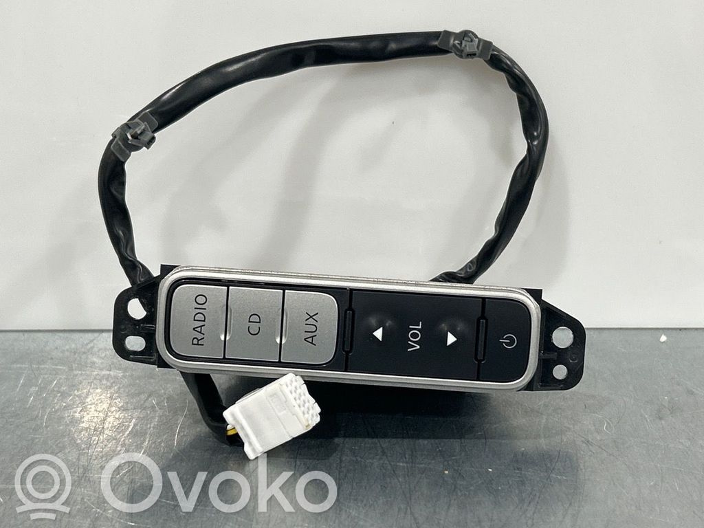 Nissan NV200 Alte comutatoare/butoane 