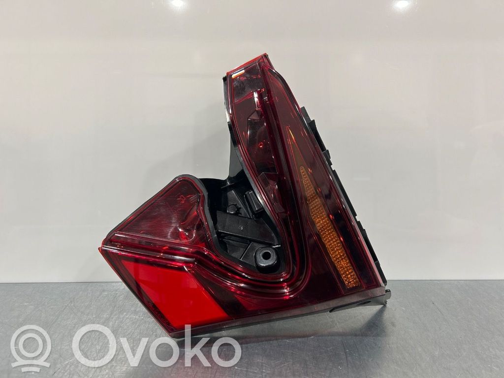 Toyota C-HR I Luci posteriori 