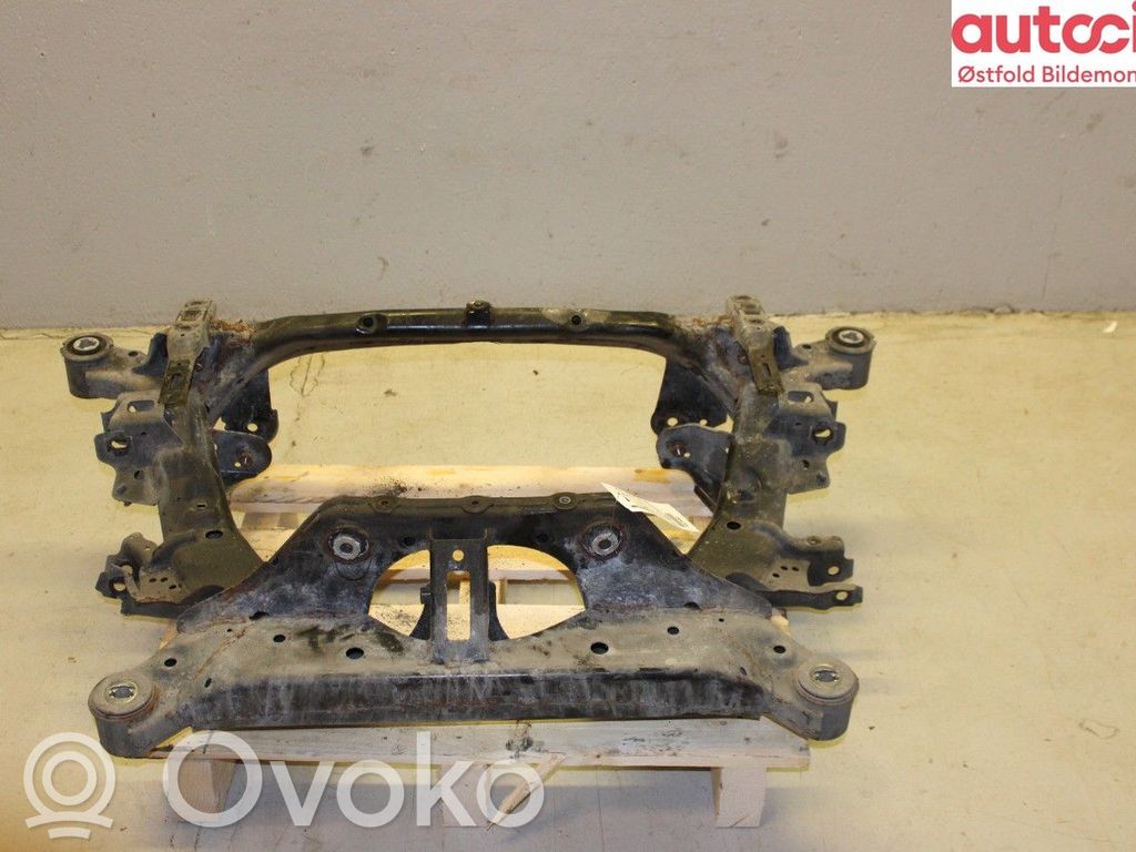 Galinis traversas   104457599F,104457599F