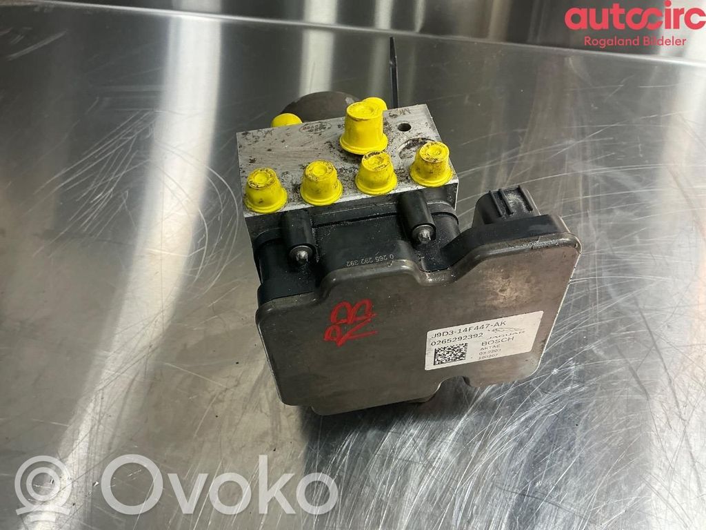 ABS-pumppu   T4K16575,J9D32C353AK,J9D32C353AK,J9D32C353AK,T4K11310,T4K16575