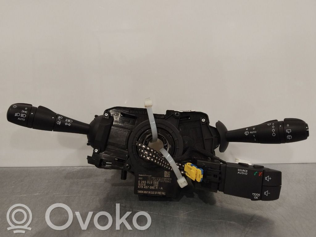 Renault Captur Interruptor de control multifunción 