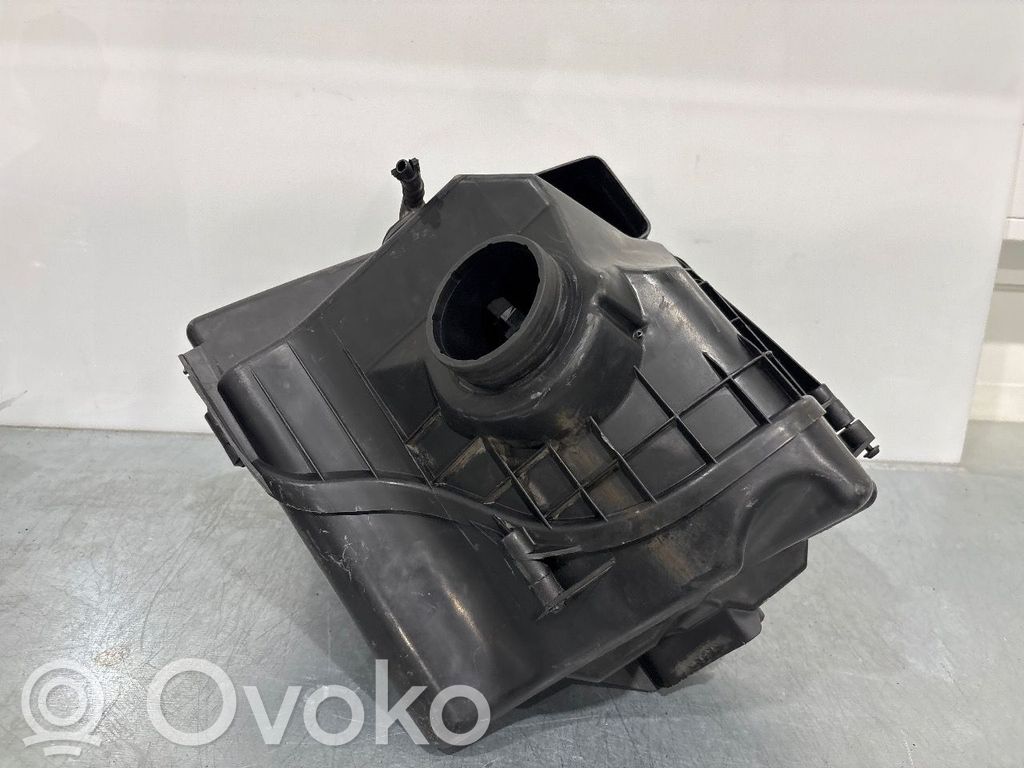 BMW 3 E90 E91 Air filter box 