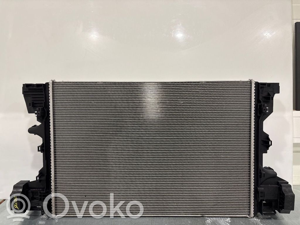 Mercedes-Benz EQA Radiador del refrigerante 