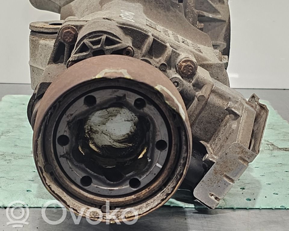Volvo XC60 Belka osi tylnej 