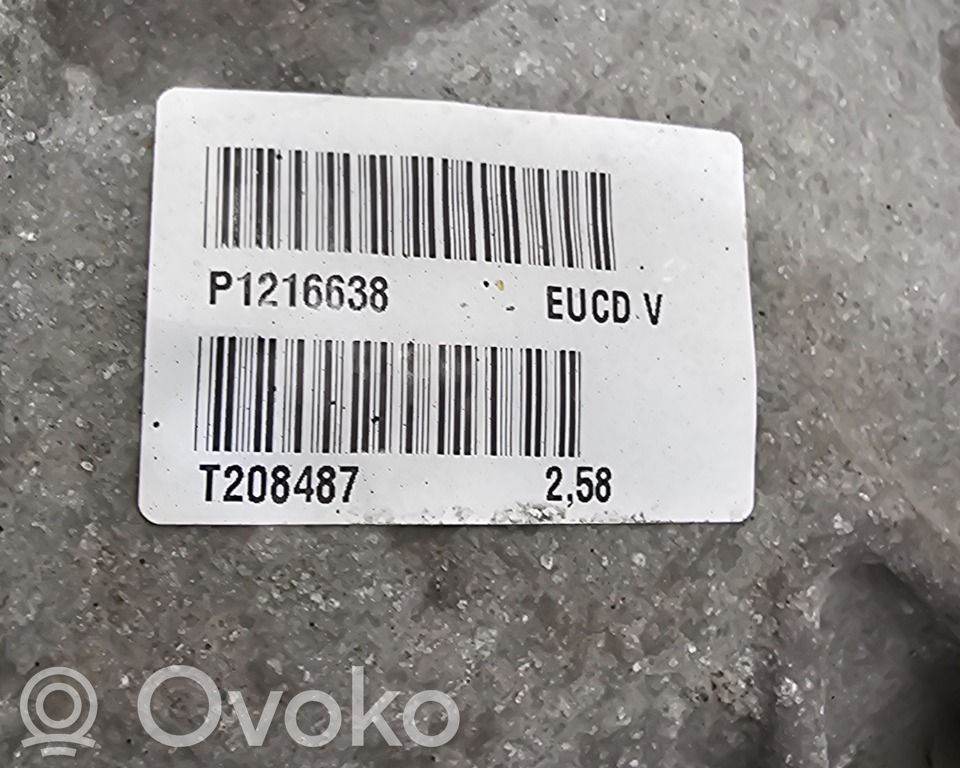 Volvo XC60 Belka osi tylnej 