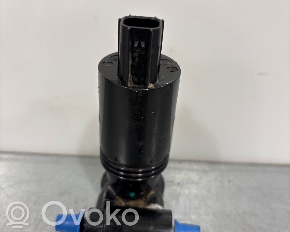 Volvo XC60 Windscreen/windshield washer pump 
