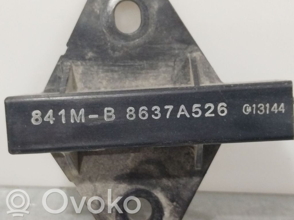 Peugeot 4008 Pystyantennivahvistin 