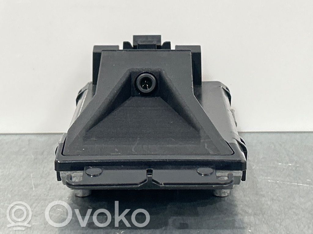 Volvo V60 Distronic sensor radar 