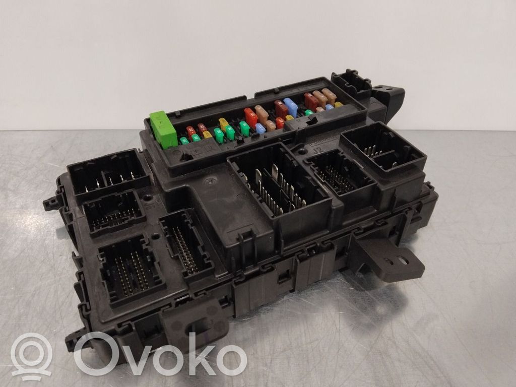 Ford Transit Courier Fuse box set 
