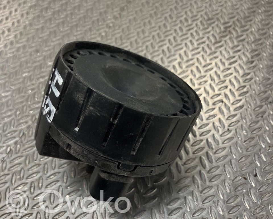 BMW 2 F22 F23 Comutator alarmă 