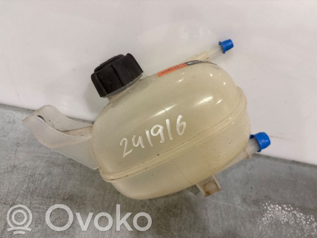 Nissan Micra K14 Depósito de expansión de combustible