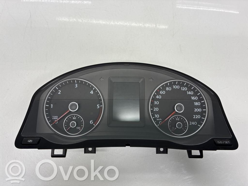 Volkswagen Golf Plus Speedometer (instrument cluster) 