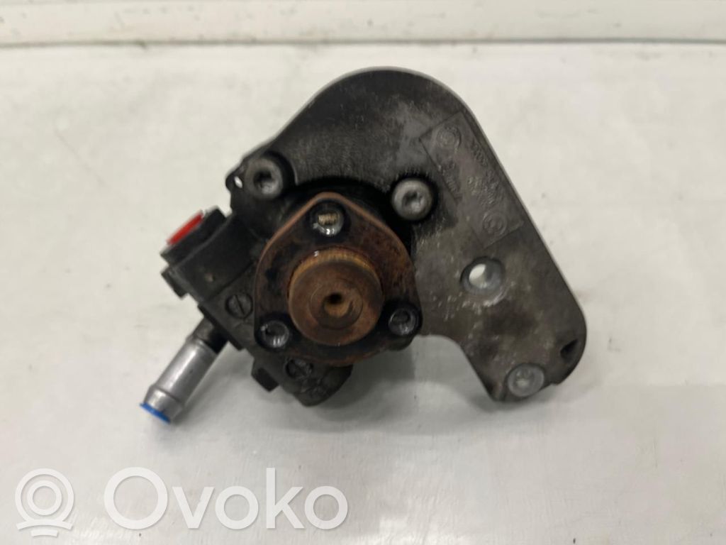 BMW X1 E84 Power steering pump 