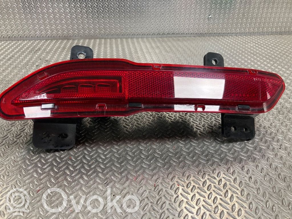 Volvo EX30 Takaluukun koristelista 