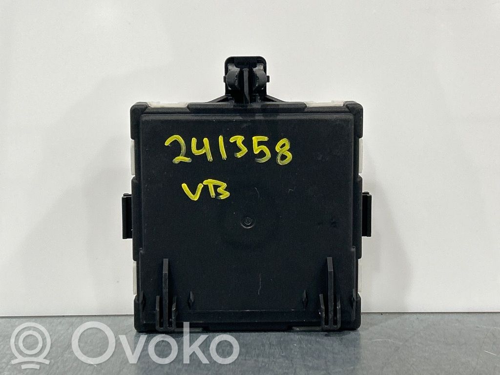 Mercedes-Benz EQC Unité de commande module de porte 