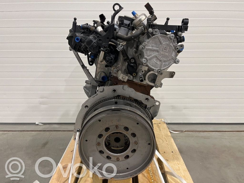Audi A4 S4 B9 8W Motor 