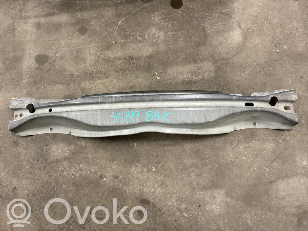 Volvo V70 Takapuskurin tukipalkki 