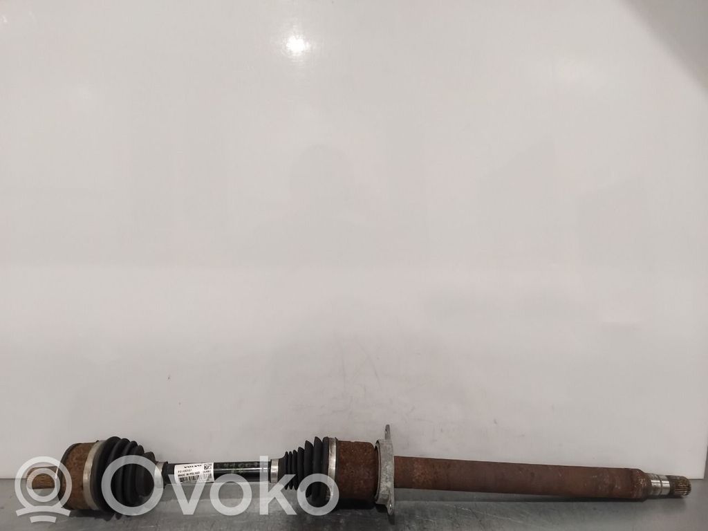 Volvo V60 Półoś przednia 