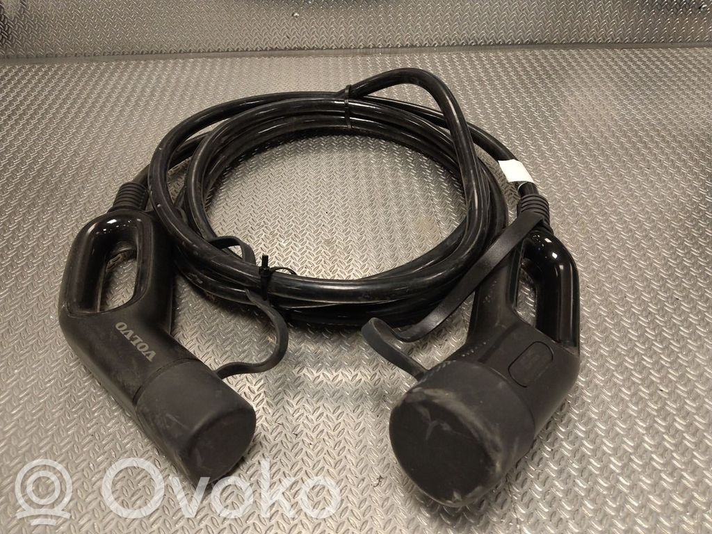 Volvo EX30 Sähköauton latauskaapeli 