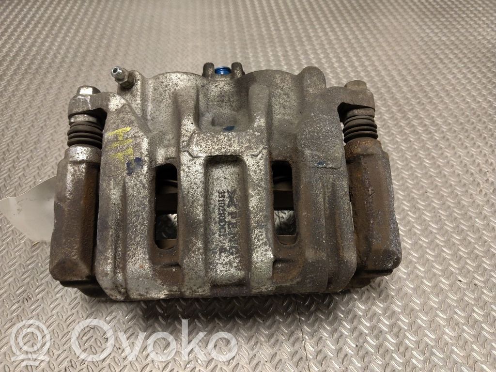 Caliper de freno delantero