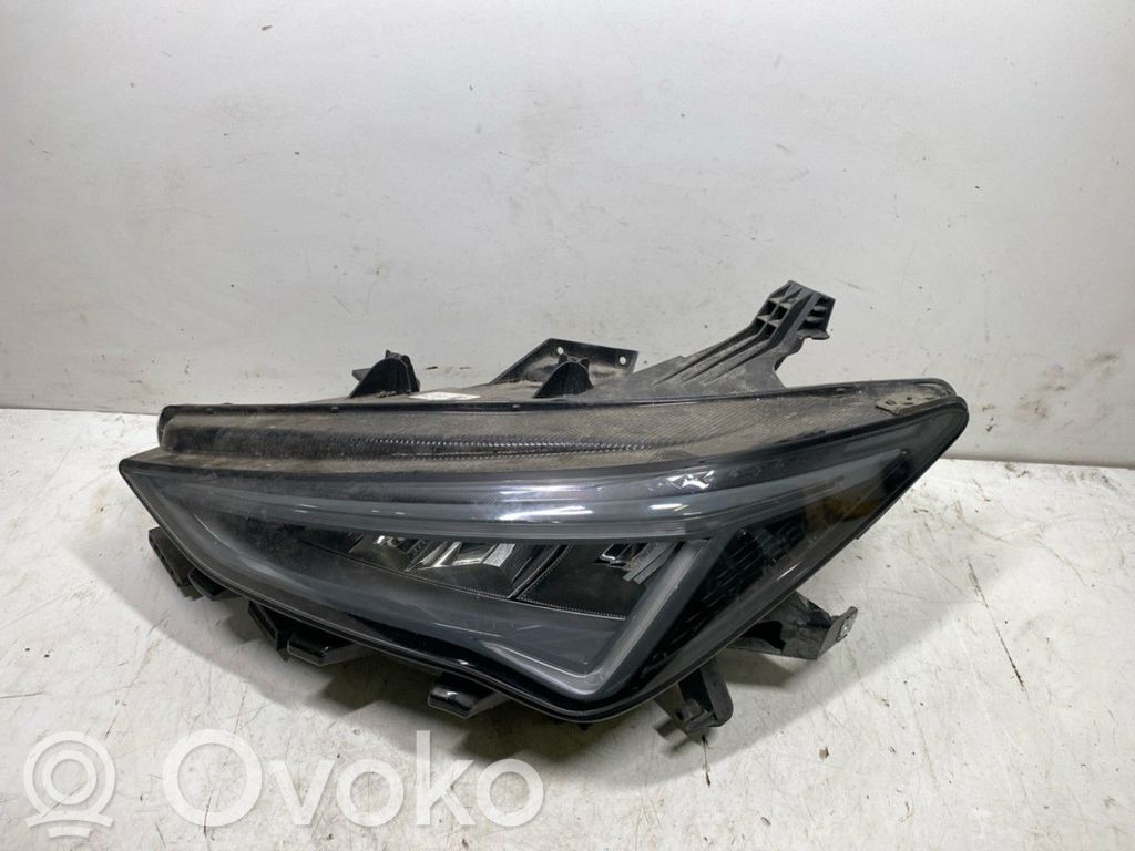 Cupra Born Scheinwerfer 